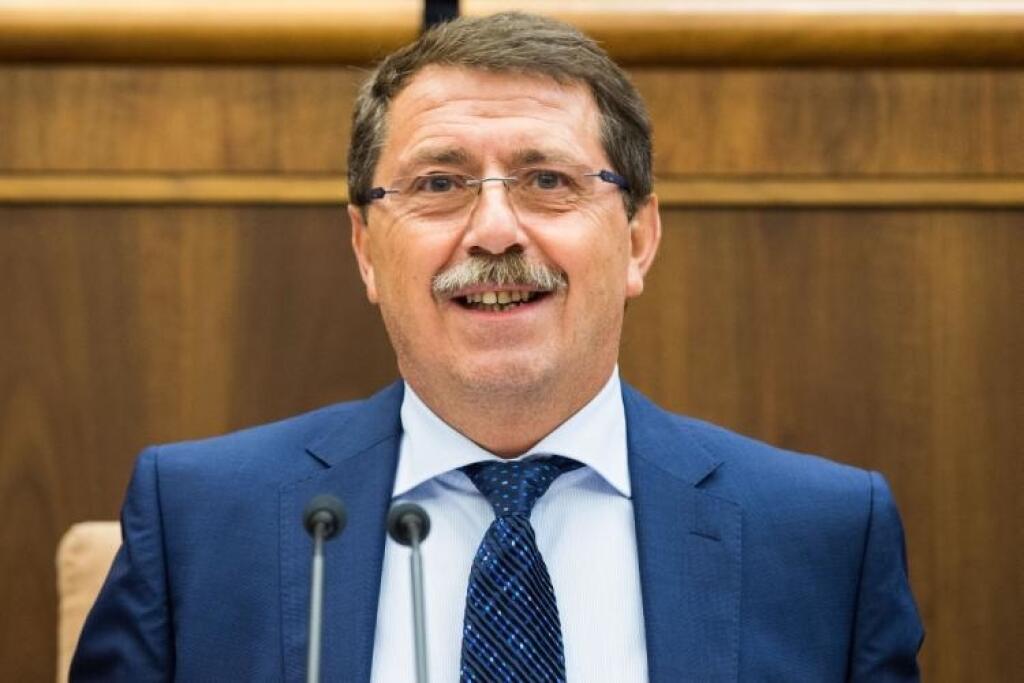 Novinára Milana mali riešiť v Bratislave, nie v Paškovom meste, tvrdí advokát