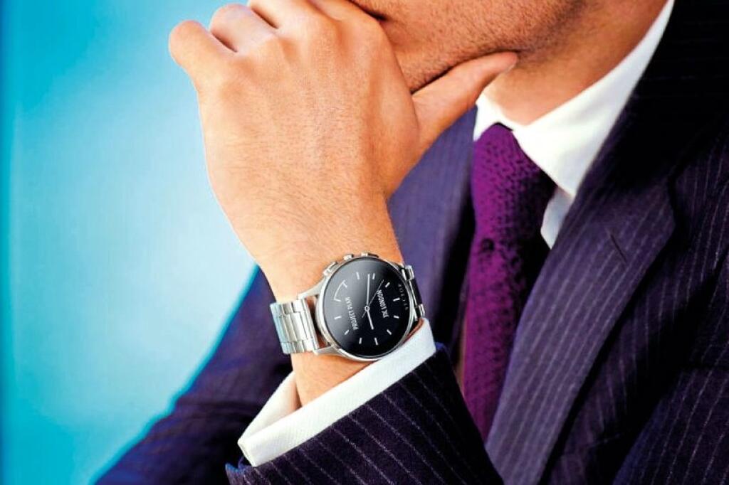 Porovnávací test smart hodiniek: Vector Luna proti Samsung Gear S3