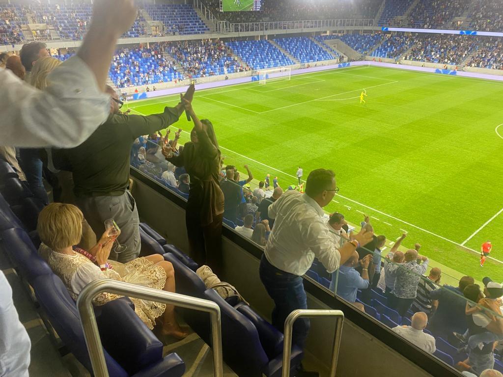 Bývalá tenistka a dnes poslankyňa parlamentu za Sme rodina je veľká futbalová fanúšička a špeciálne fanúšička Slovana Bratislava, čo viackrát potvrdila v zápasoch tohtoročnej Európskej konferenčnej ligy.