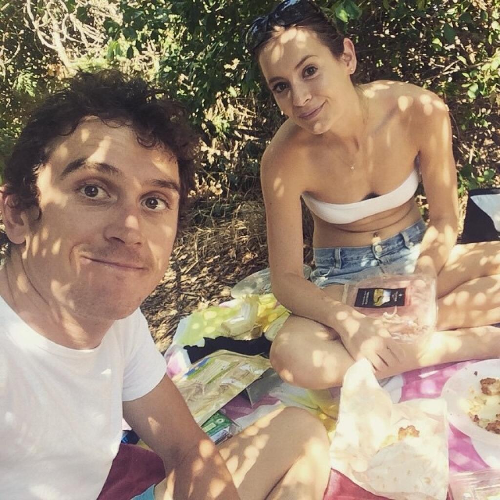 Víťaz poslednej Tour de France Geraint Thomas je ženatý so Sara Elen Thomasovou.