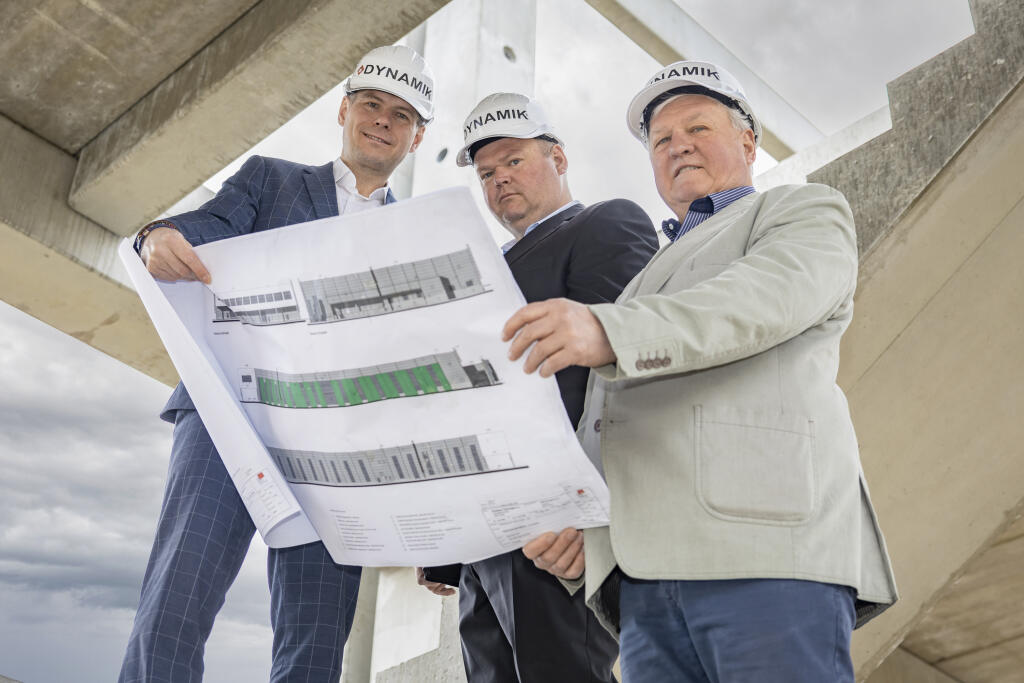 Dynamik Holding. Na snímke je zakladateľ firmy Vladimír Vikor so svojimi synmi Vladimírom a Dušanom