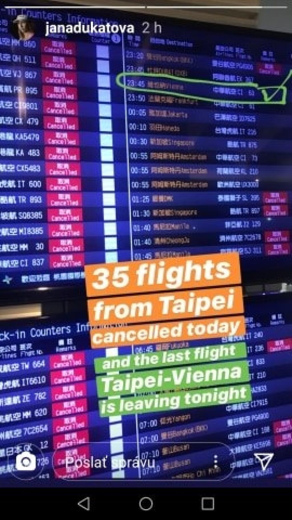 Takto pred koronavírusom unikala Jana Dukátová. Ani ona sa nevyhla letu domov, kde ju čaká karanténa. Ťažké chvíle jej nastali v Taiwane, kde sa vo veľkom rušili lety - v tento deň ich bolo zrušených až 35. Našťastie stihla ten posledný do Viedne.