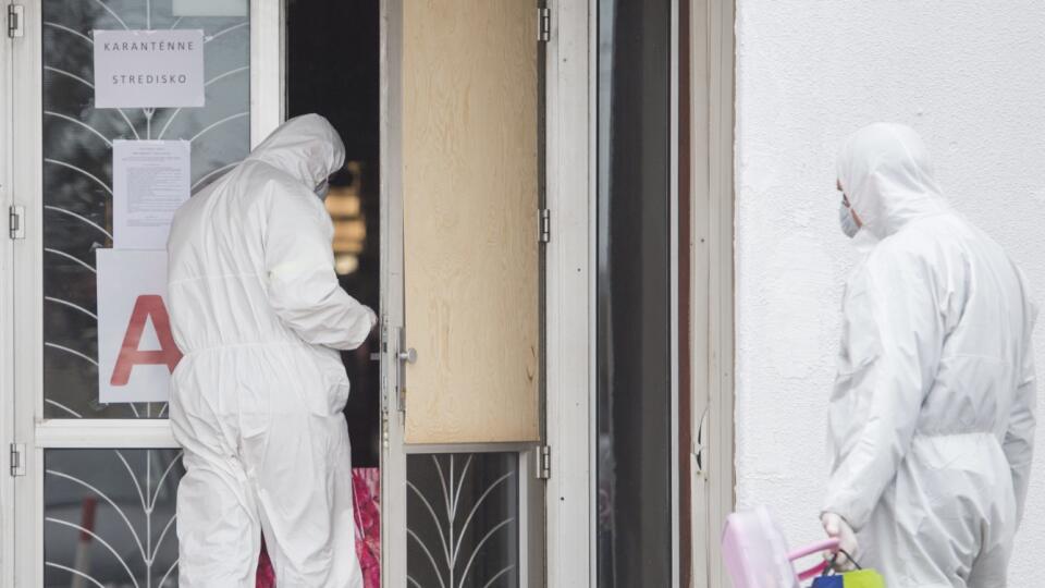 Na snímke ubytovňa v Gabčíkove, ktorá slúži ako karanténa pre ľudí ktorí prišli zo zahraničia kvôli vírusu Covid 19. Gabčíkovo 30. marca 2020 FOTO TASR - Martin Baumann