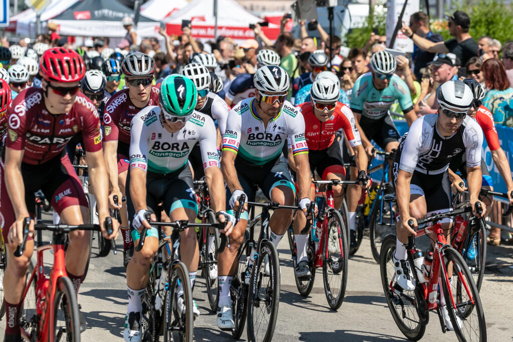 Peter Sagan suverénnym spôsobom ovládol slovenský šampionát. V Bánovciach nad Bebravou mal oboch rodičov, ktorí sa však obchádzali.