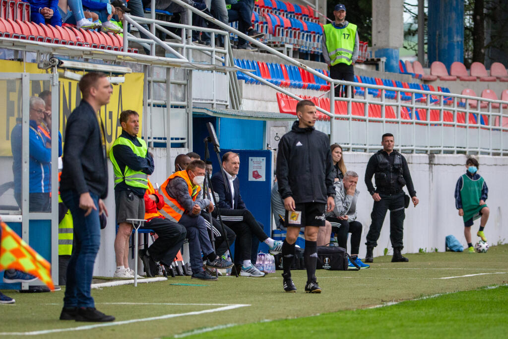 Zápas 31. kola Fortuna ligy medzí Z. Moravce a ŠK Slovan. Na snímke je Vladimír Weiss