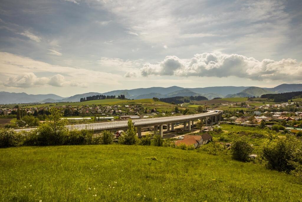 Výstavba dialnice