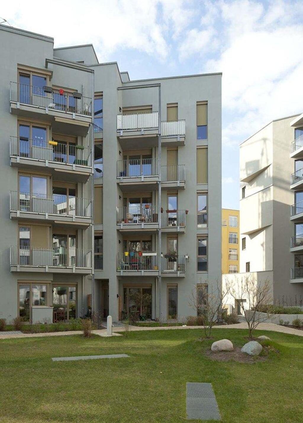 Keď si ľudia stavajú byty bez developera