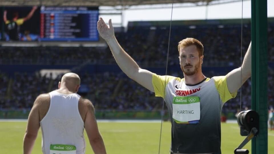 Christoph Harting prišiel, videl, zvíťazil a nič nepovedal.