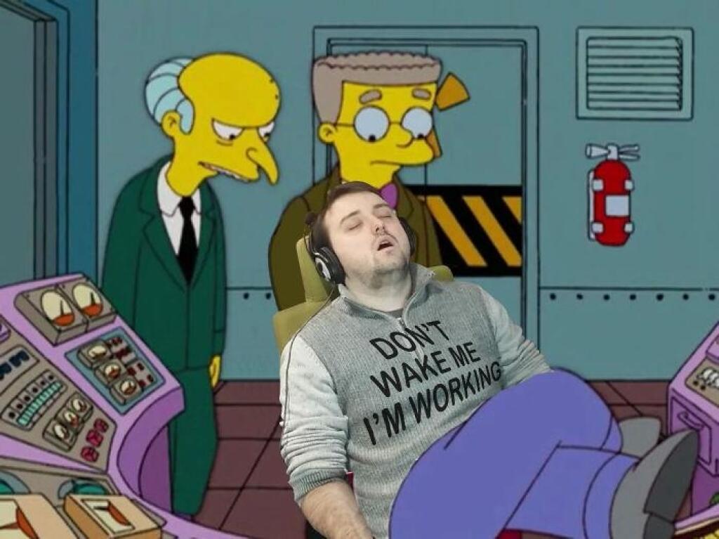 Muž zaspal v práci, Photoshop ho vzal na dobrodružnú cestu