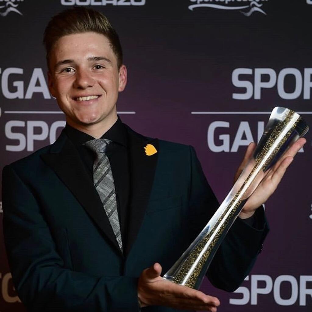 Najmladší pretekár profesionálnej cyklistickej série UCI World Tour 19-ročný Belgičan Remco Evenepoel sa stal športovcom roka svojej krajiny.