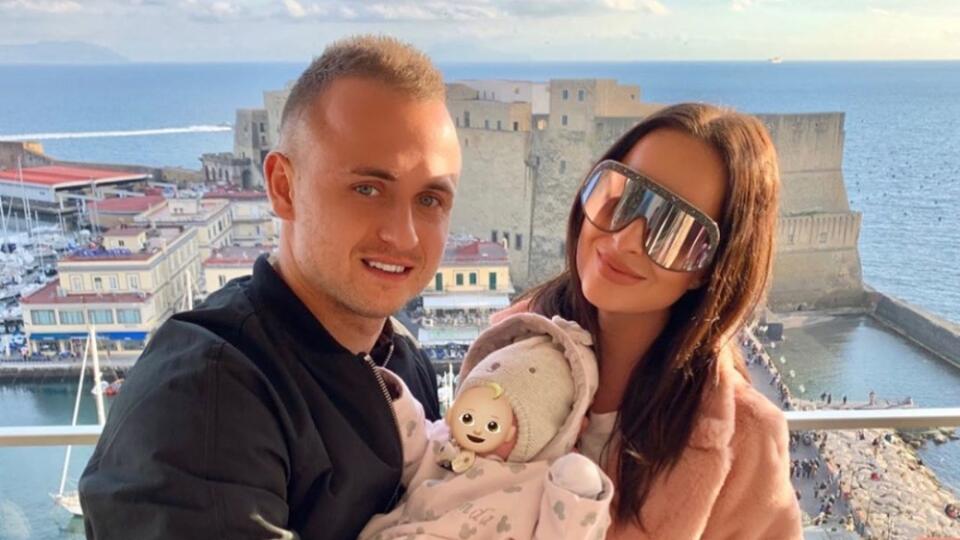 Lobotkova partnerka Daniela aj s dcérkou Lindou od Stanleyho odišli.