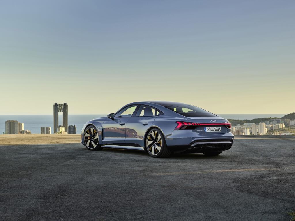 Audi e-tron GT.