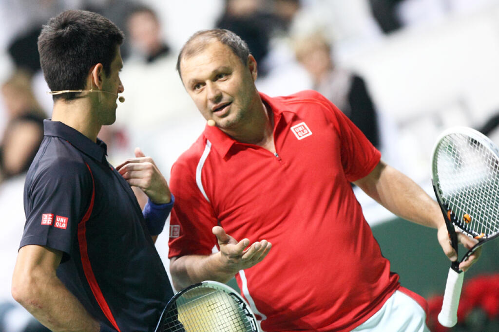 Tréner Marián Vajda (vpravo) so svojim slávny zverencom Novakom Djokovičom.
