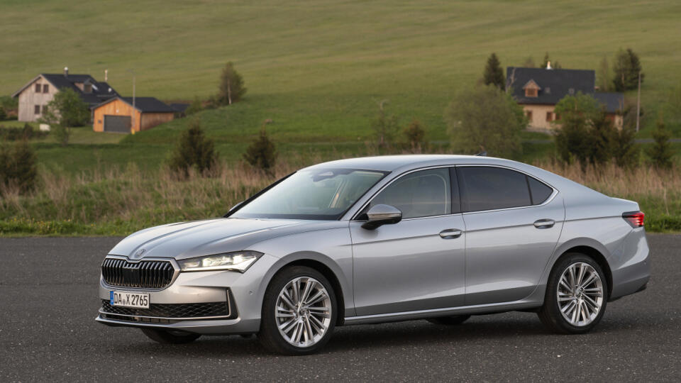 Škoda Superb liftback