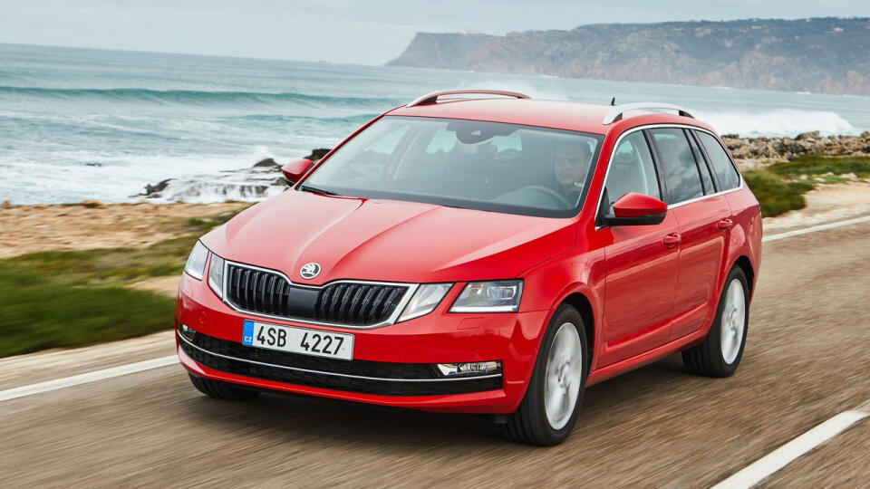 Suverénne najpredávanejším kombíkom sa v roku 2017 na Slovensku stala Škoda Octavia.