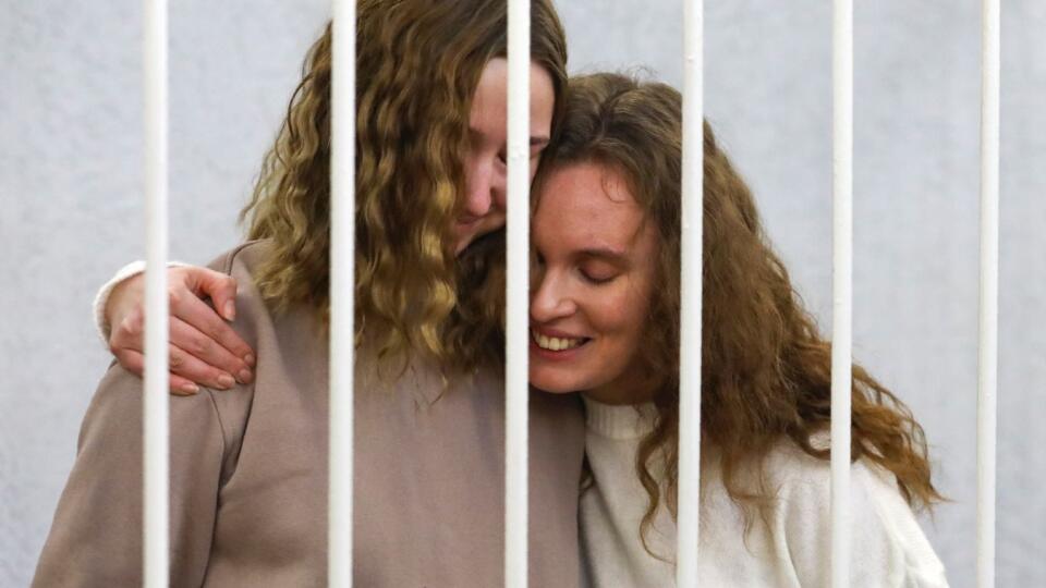 Ekaterina Bakhvalova a Daria Chultsova