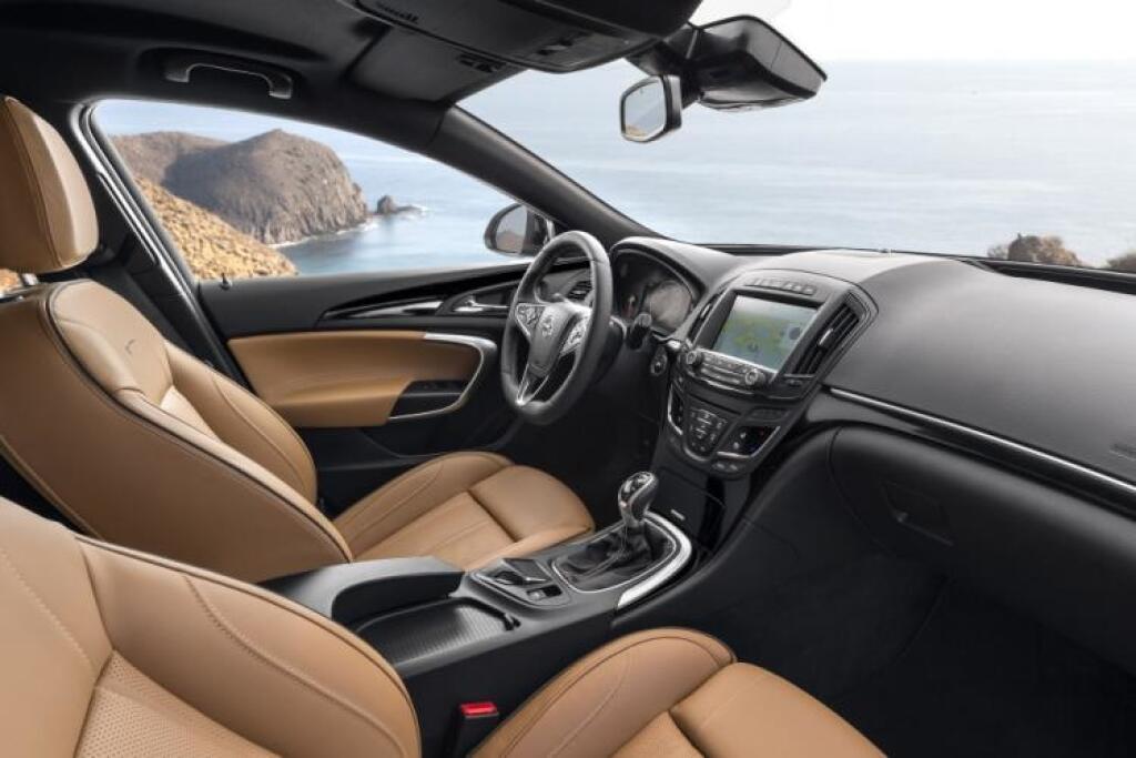 TREND test Opel Insignia Country Tourer 2,0 CDTI 4 x 4