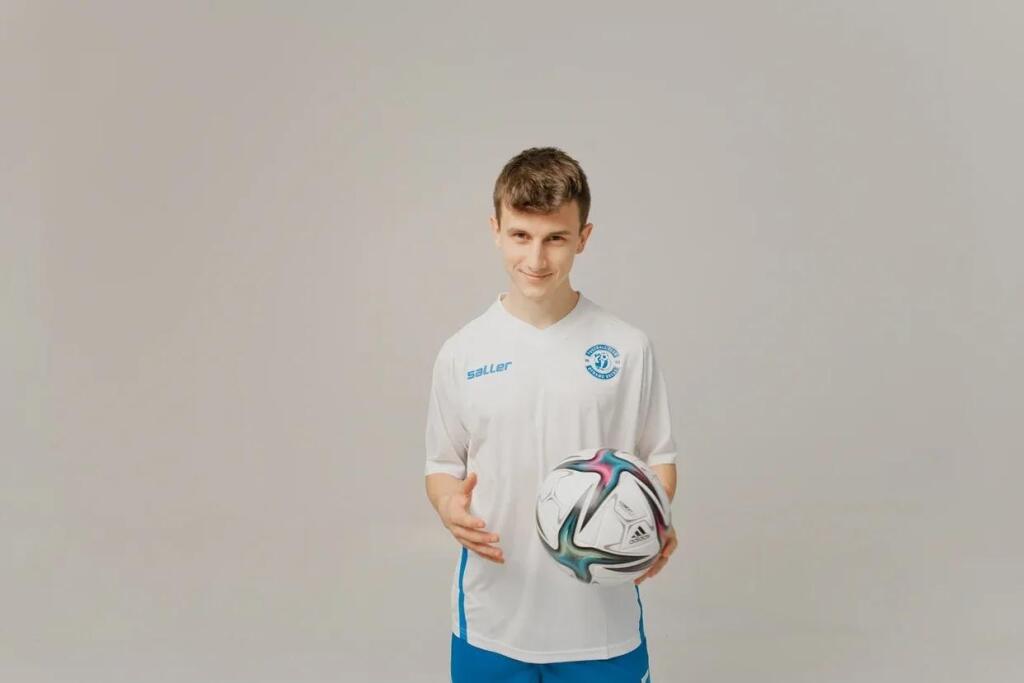David Ivan v drese Dinama Brest.