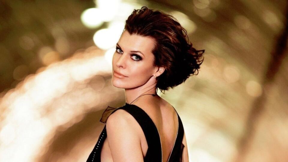 Krásna Milla Jovovich prezentuje parfum City Rush