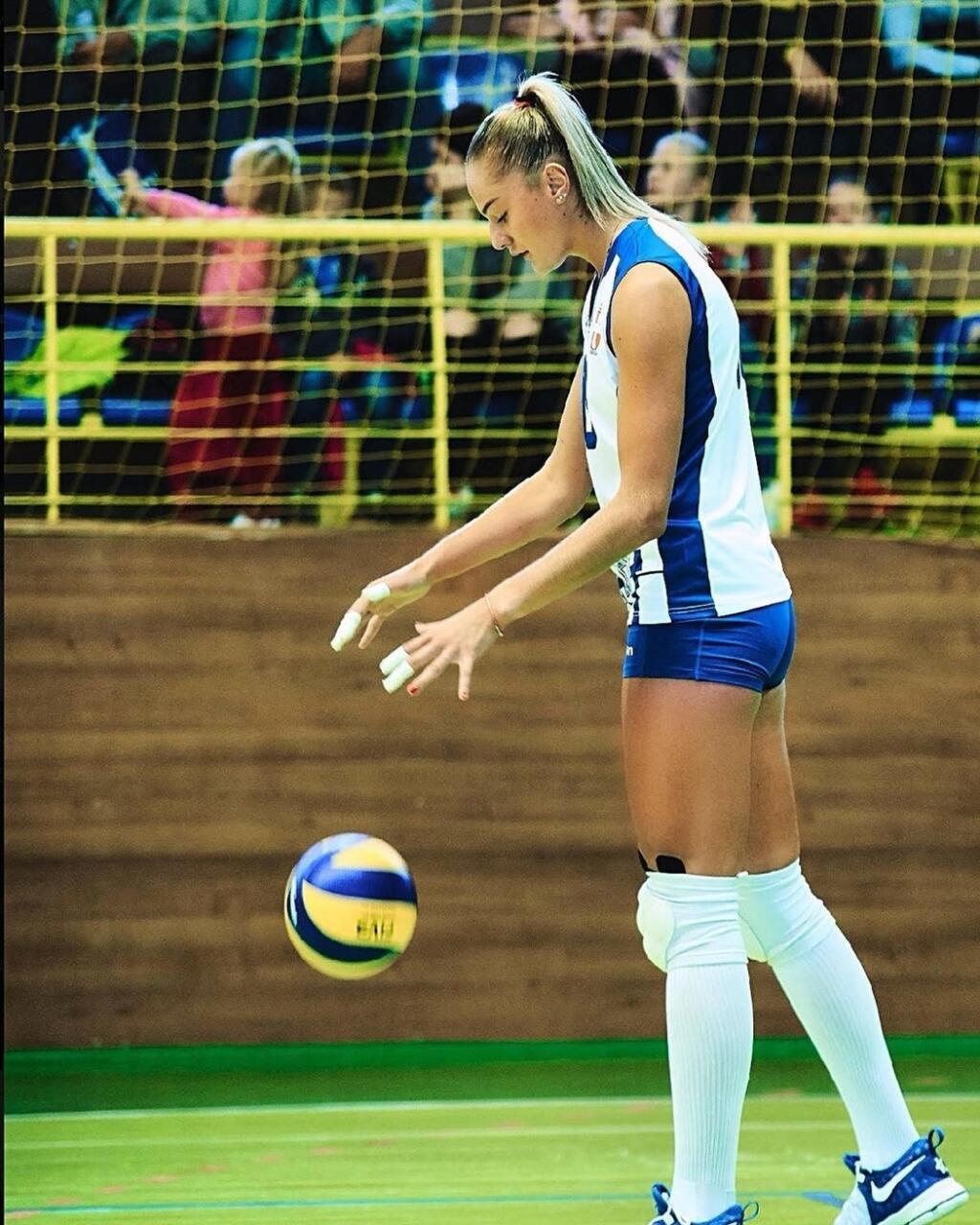 Na svoju kariéru športovkyne by sa mohla okamžite vykašľať.