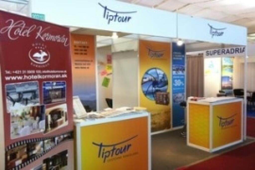 Tiptour končí, ohlásil úpadok