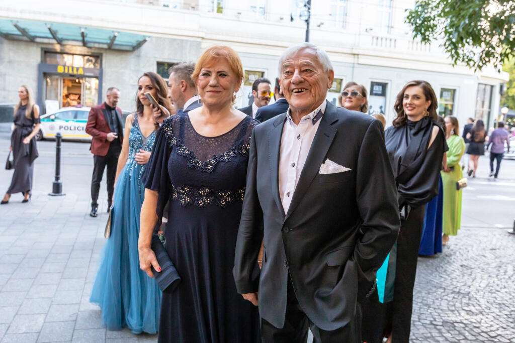 Manželia Boženka a Jozef Golonkovci.