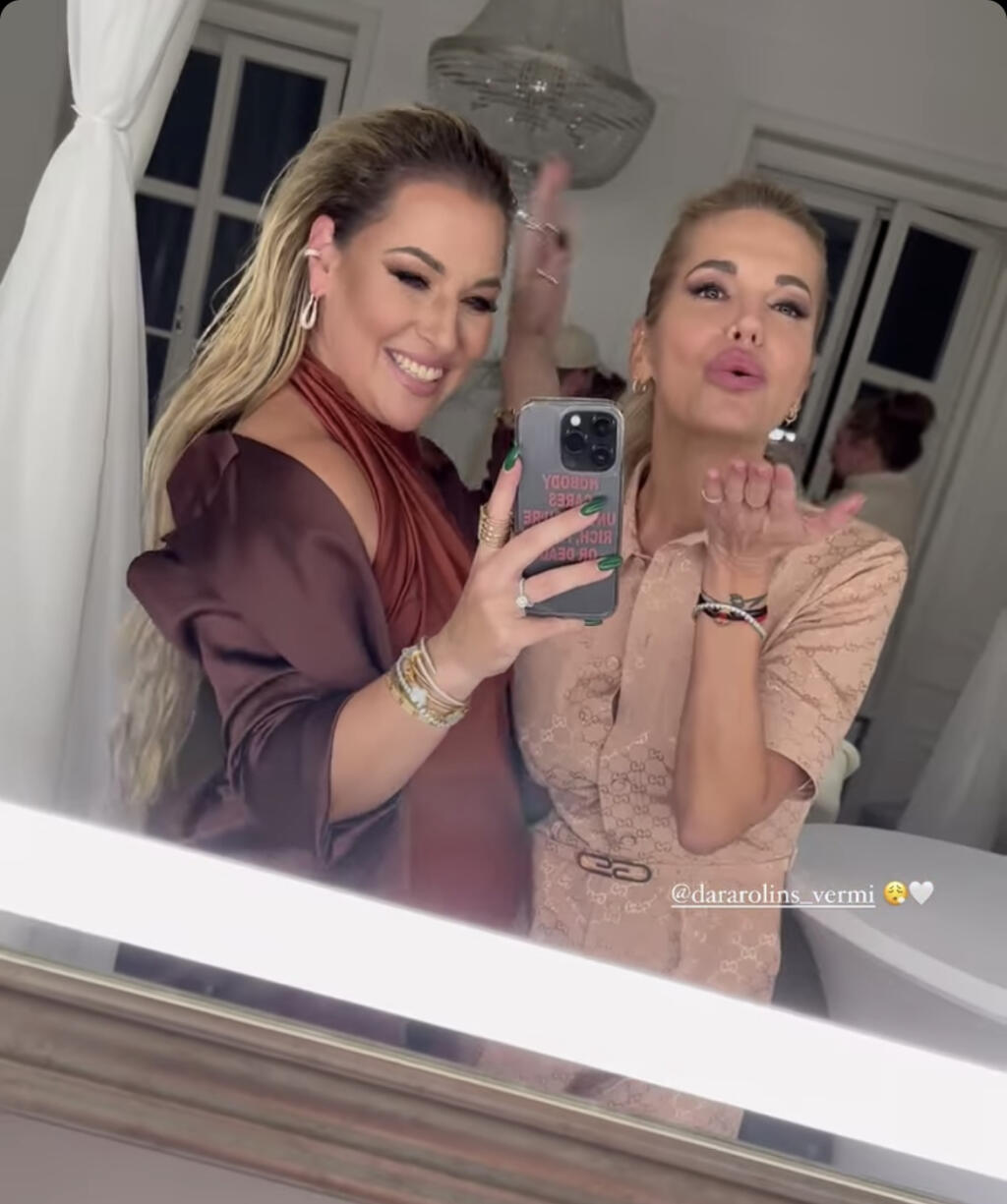 Dominika Cibulková si s Darou Rolins neuveriteľne rozumie. Sú skvelé kamarátky a samozrejme, nesmeli vynechať spoločné fotenie.