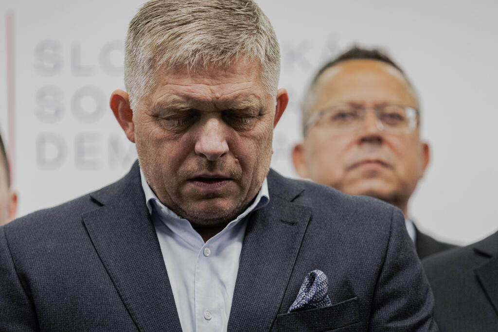 Na snímke Robert Fico počas tlačovej konferencia strany Smer - slovenská sociálna demokracia po skončení predčasných parlamentných volieb.