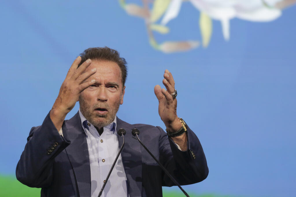 JB 22 Viedeň - Americký herec Arnold Schwarzenegger počas prejavu na globálnom summite o klíme vo Viedni 1. júla 2021. FOTO TASR/AP
Arnold Schwarzenegger, Founder of the „Austrian World Summit