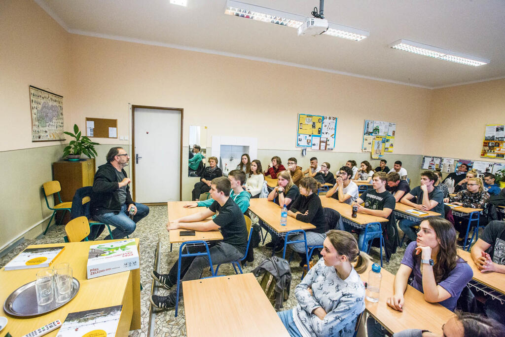 Totalita je bližšie, ako si myslíte 3/4
