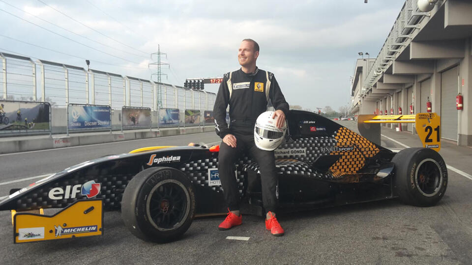 Formulu bude aj na Sport TV komentovať Eisele, v Markíze zostáva - Platená športová stanica bude prenosy z motoristického šampionátu vysielať dvojjazyčne