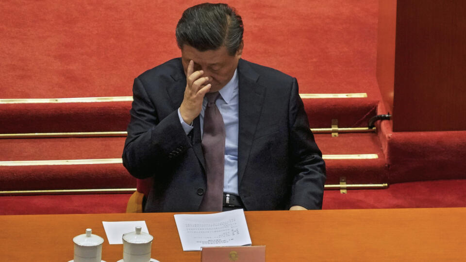 EBE 43 Peking - Na snímke čínsky prezident Si Ťin-pching počas otvorenia konferencie Celočínskeho zhromaždenia ľudových zástupcov (CPPCC) v Pekingu 4. marca 2021. FOTO TASR/AP
Chinese President Xi Jinping attends the opening session of Chinese People's Political Consultative Conference (CPPCC) at the Great Hall of the People in Beijing, Thursday, March 4, 2021. (AP Photo/Andy Wong)