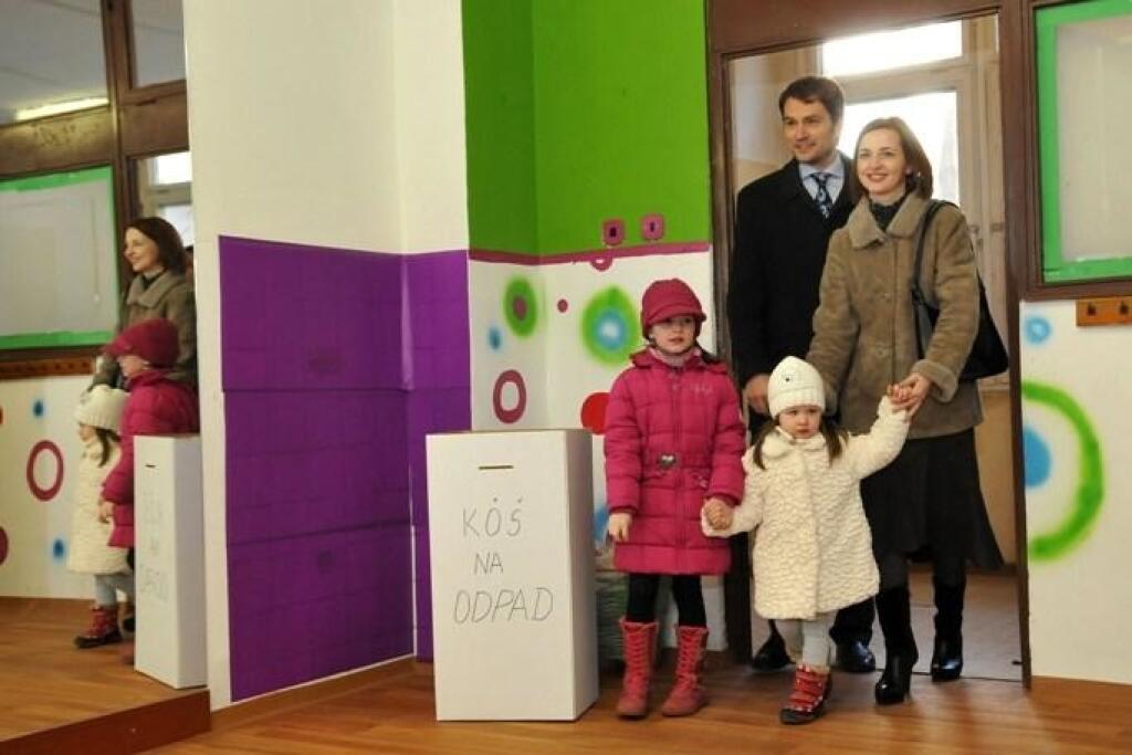 Voľby v obrazoch: Ako volili ľudia a lídri strán