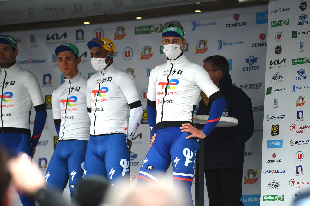 Peter Sagan zažíva zlý vstup do sezóny, za ktorý môžu jeho zdravotné problémy. Nikto však nevie, čo Slováka trápi.