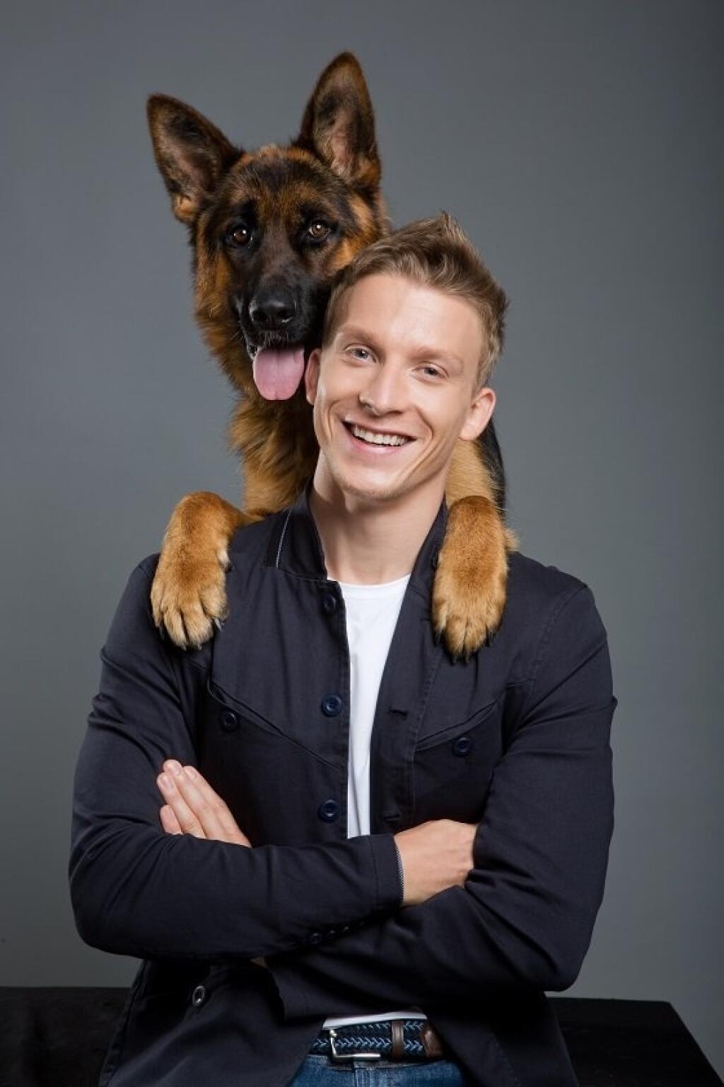 Juraj Bača priznal, že hrať so psom nie je nič ľahké.