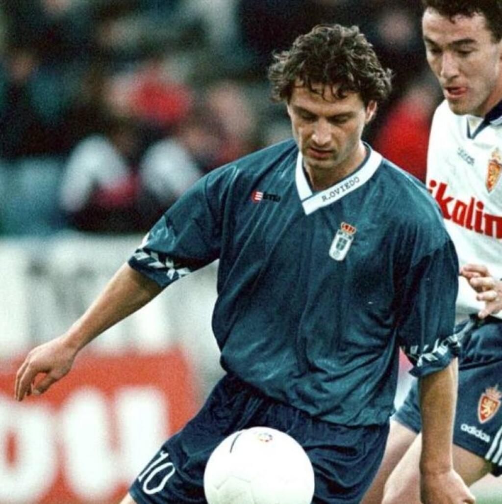 Peter Dubovský v drese Realu Oviedo.