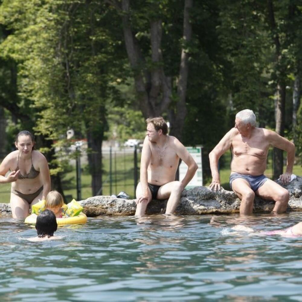 Vo Vyšných Ružbachoch sa okúpete v prírodných liečivých minerálnych prameňoch.