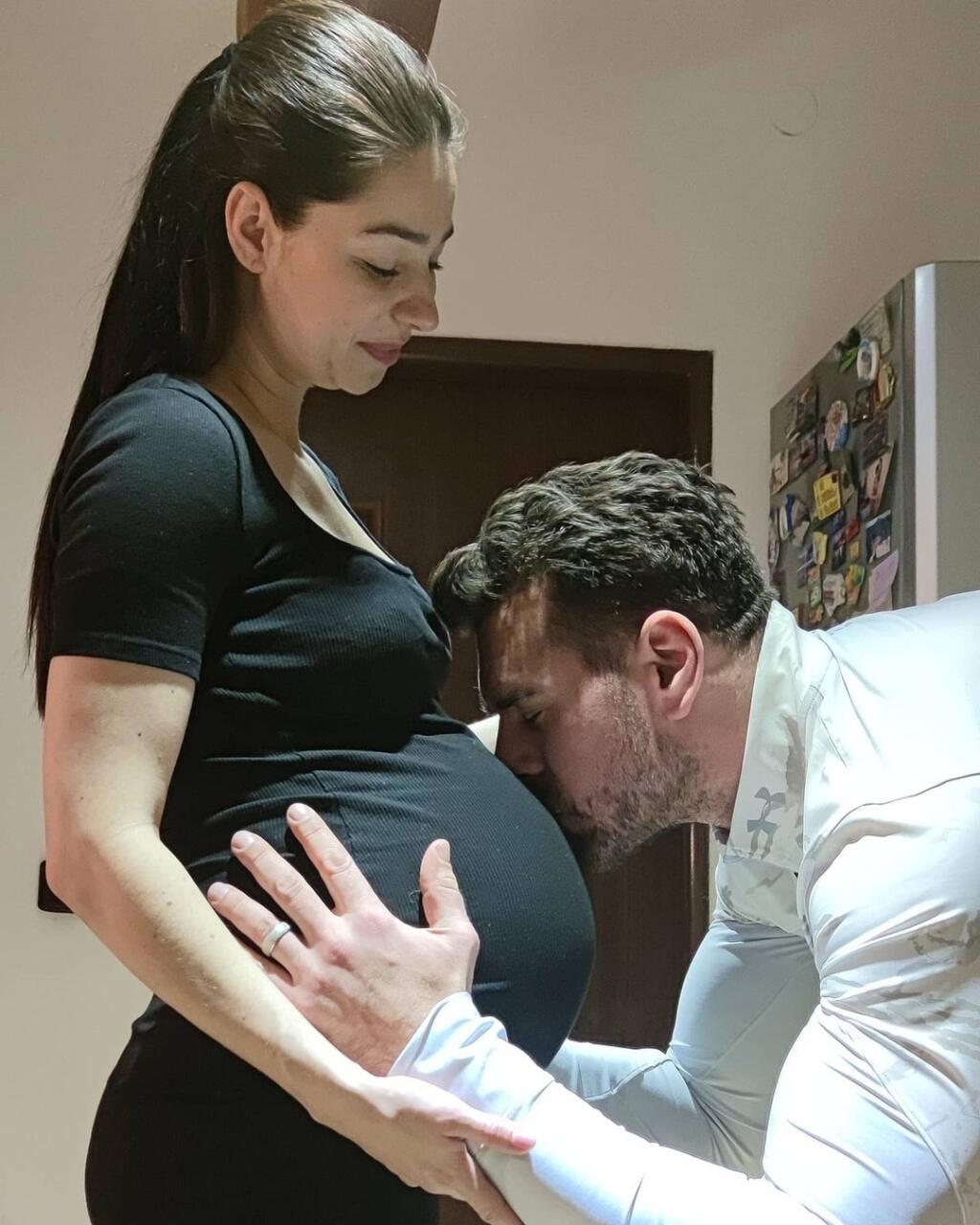 Hokejový fešák Boris Valábik si otcovstvo užíva plnými dúškami. Pred pár dňami však zažil hororové chvíle.