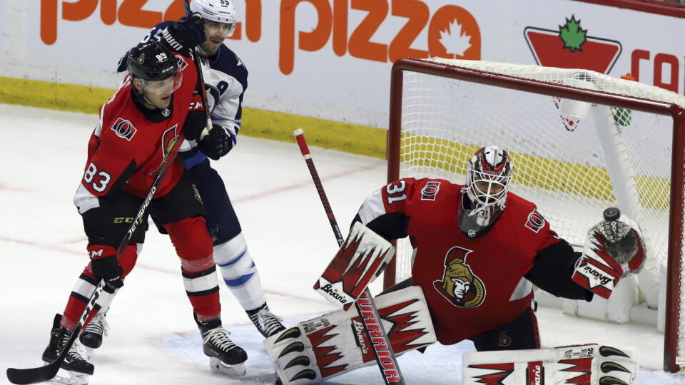 Vedenie klubu NHL Ottawa Senators po záverečnom prípravnom zápase poslalo slovenského hokejistu Christiána Jaroša na farmu do Belleville.