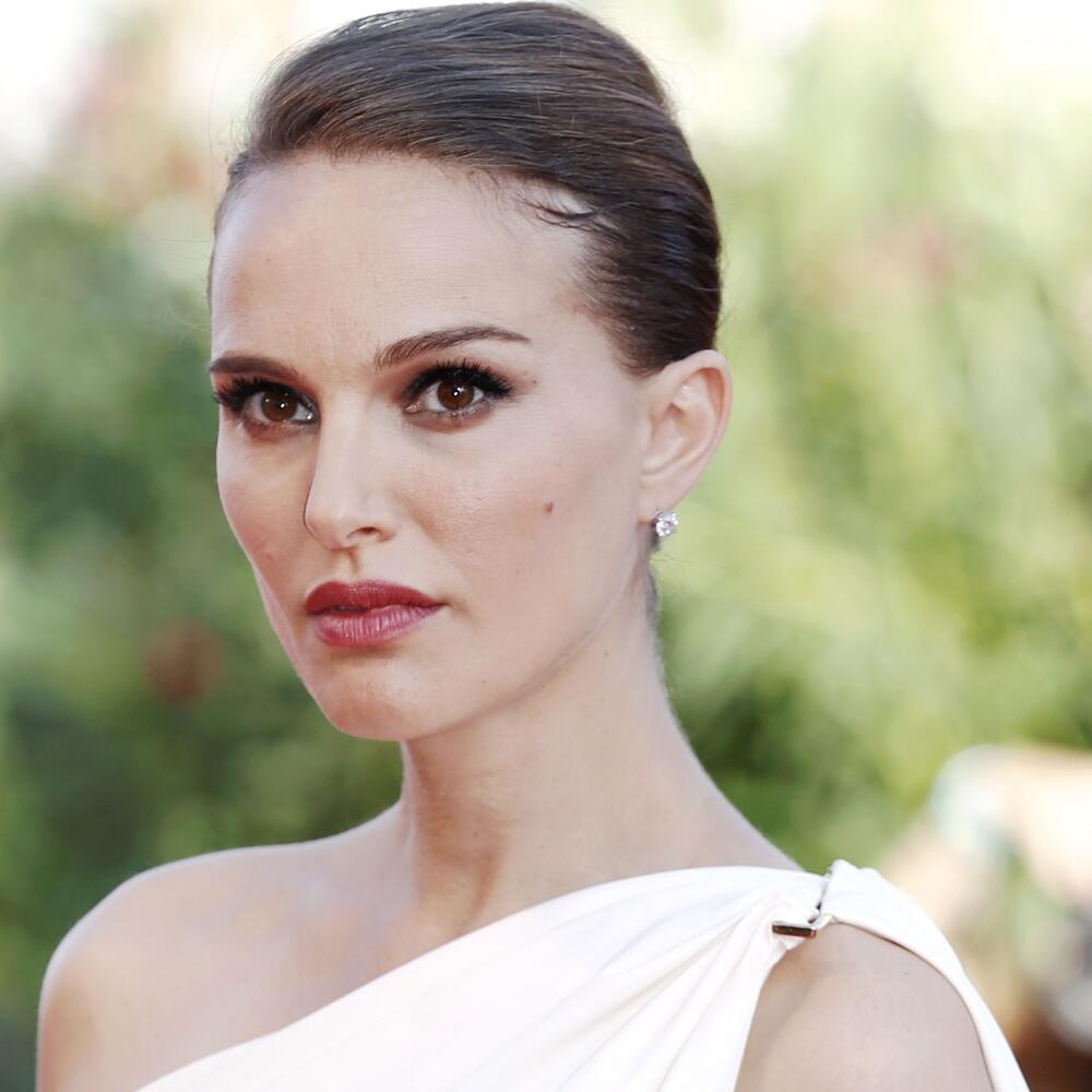 Pri nohách jej ležali najväčší krásavci Hollywoodu.