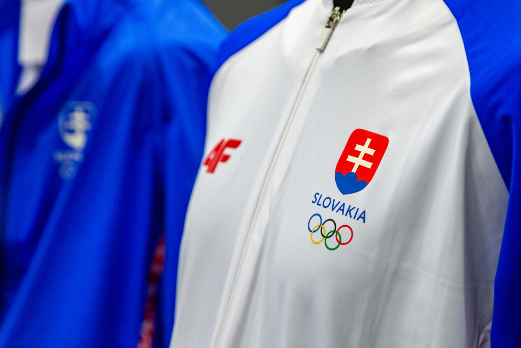 Slovenský olympijský a športový vybor predstavil voľnočasové a športové oblečenie pre členov slovenskej výpravy na OH Tokio 2020.