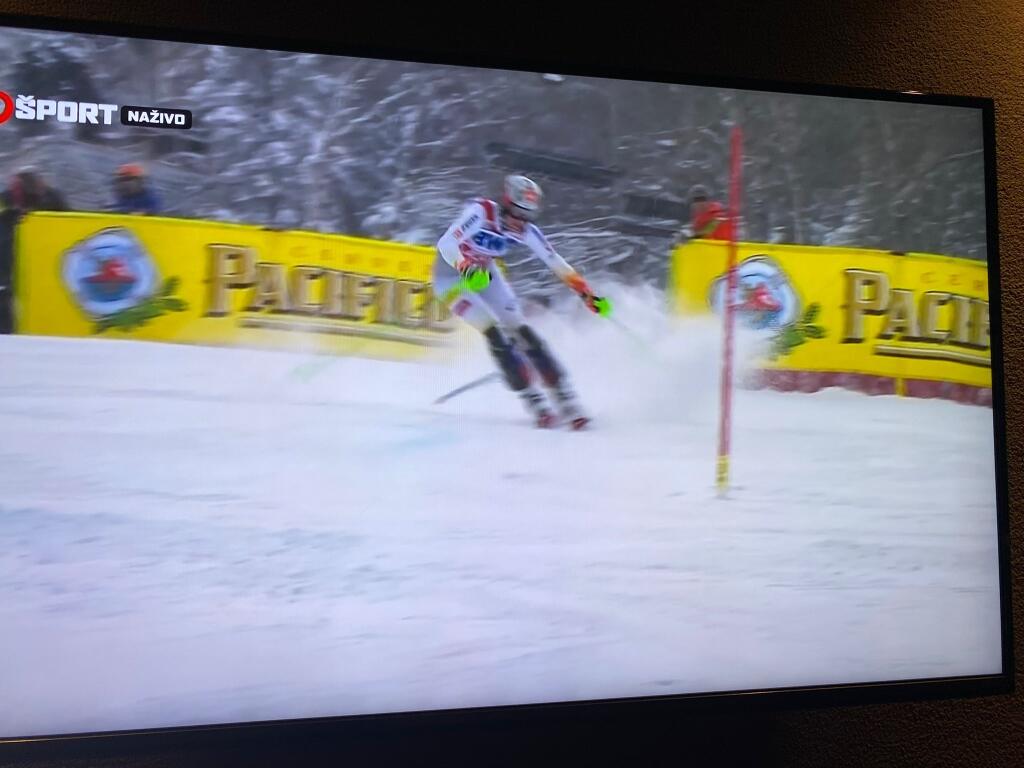 Petra Vlhová sa len tak tak vyhla pádu
