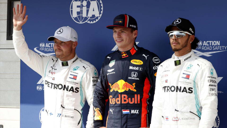 Verstappen predbehol druhého Bottasa a tretieho Hamiltona.