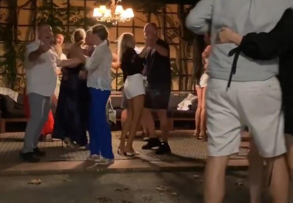 Takto sa bavili hostia na svadbe šéfa Oktagonu Pavla Nerudu.