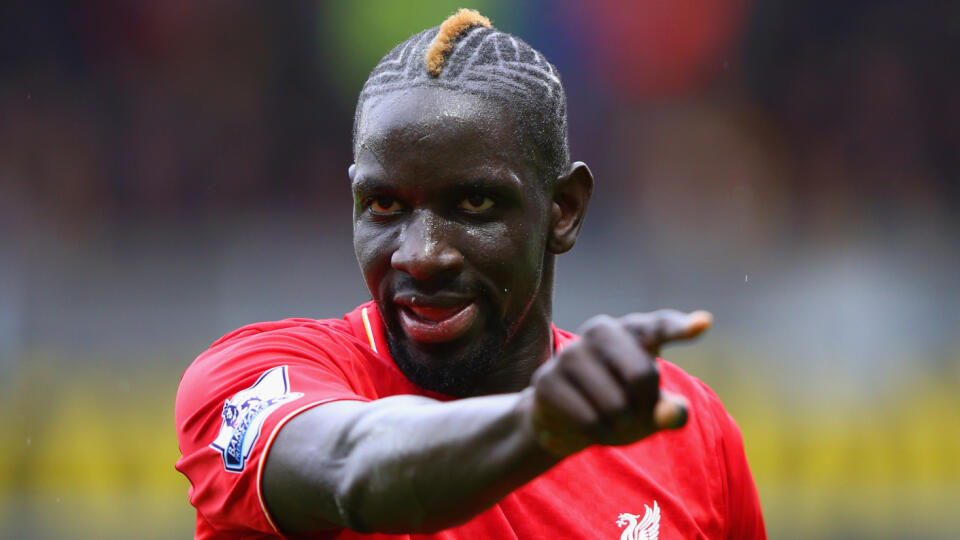 WATFORD, ENGLAND - DECEMBER 20:  Mamadou Sakho of Liverpool points during the Barclays Premier League match between Watford and Liverpool at Vicarage Road on December 20, 2015 in Watford, England.  (Photo by Ian Walton/Getty Images)