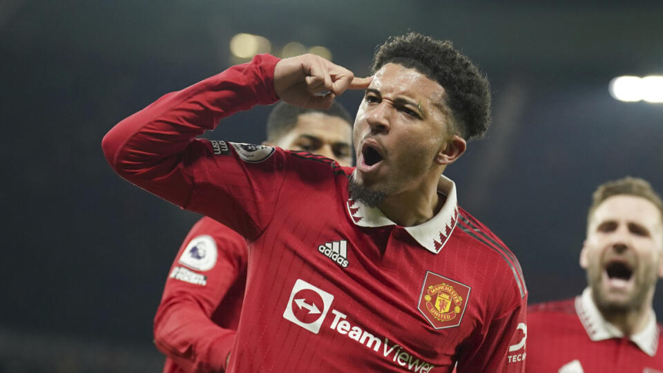 Jadon Sancho je v Manchestri nespokojný, no klub ho do Saudskej Arábie nepustil.