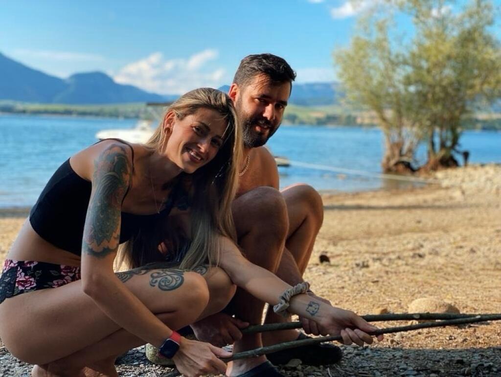 Petre robil pri opekacke na Liptovskej Mare spoločnosť aj brat Boris.