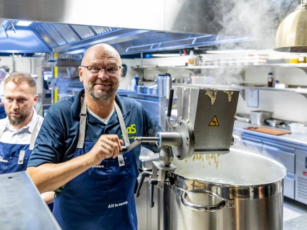Halušky na EXPO výstave v Dubaji v slovenskej reštaurácii varil Sulík osobne.