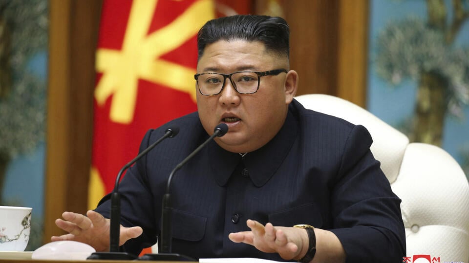 V posledných dňoch sa špekulovalo o stave severokórejského vodcu Kim Čong-una. Oficiálne správy z KĽDR ale tvrdia, že ich hlava štátu stále žije a má sa dobre.