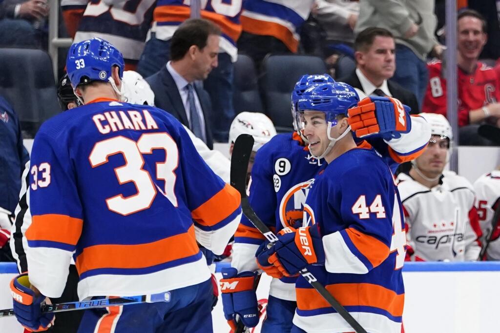 Ani najväčšia slovenská hokejová hviezda, Zdeno Chára sa za celú svoju kariéru v NHL nedočkal dlhého A v priezvisku na drese.